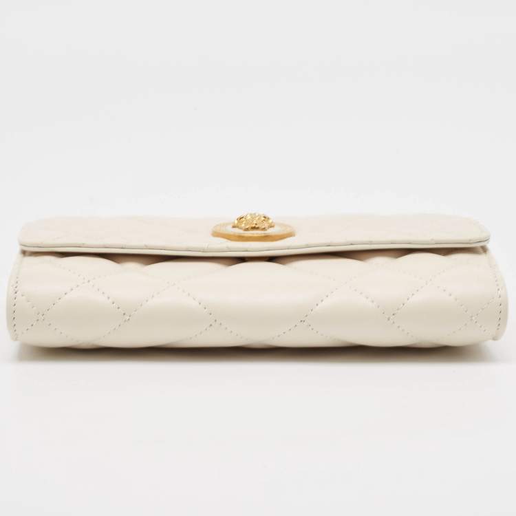 Pre Owned Versace Off White Quilted Leather La Medusa Chain Clutch
