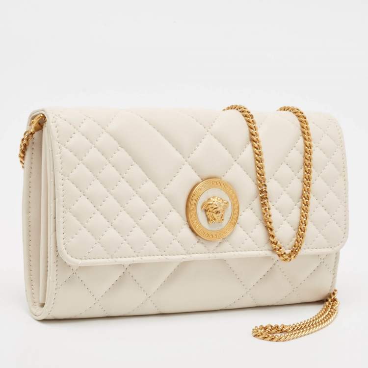 Pre Owned Versace Off White Quilted Leather La Medusa Chain Clutch