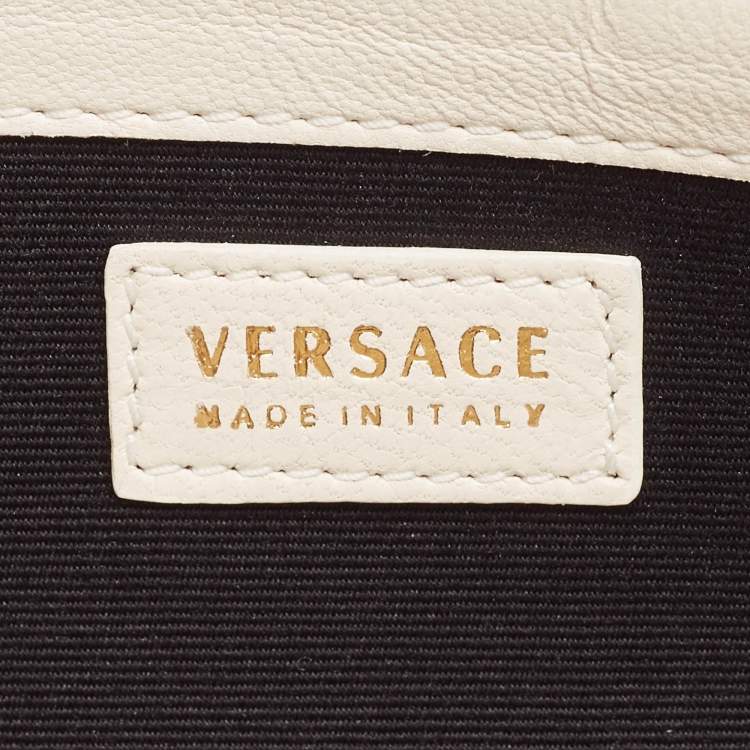 Pre Owned Versace Off White Quilted Leather La Medusa Chain Clutch
