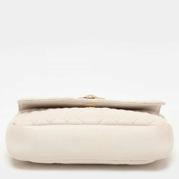 Pre Owned Versace White Quilted Leather La Medusa Chain Crossbody Bag