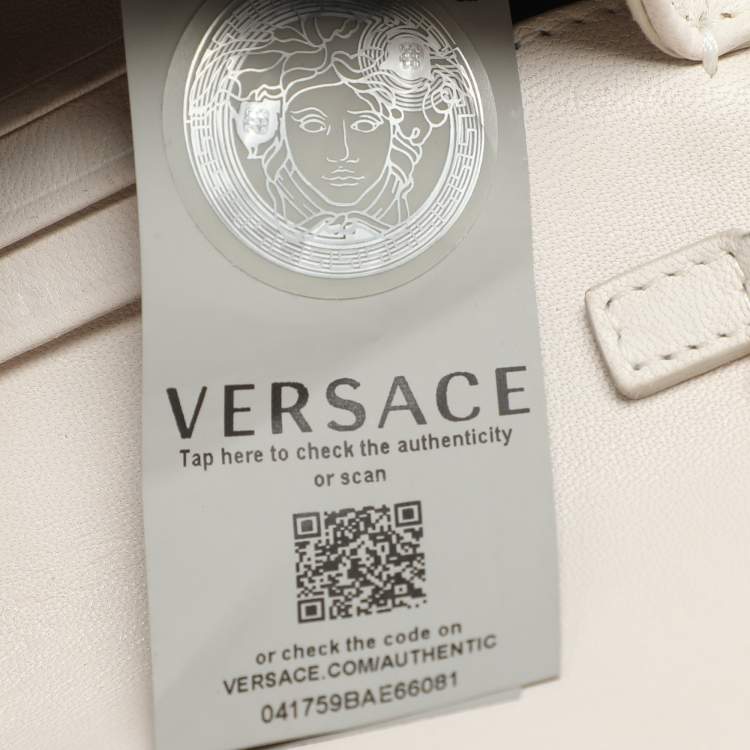 Pre Owned Versace White Quilted Leather La Medusa Chain Crossbody Bag