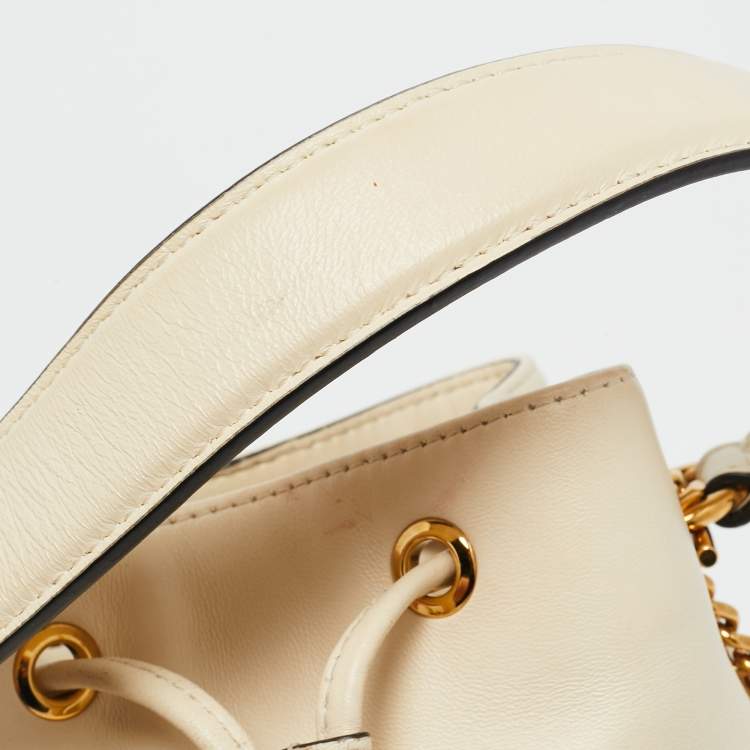 Pre Owned Versace Cream Quilted Leather Medusa Drawstring Bucket Bag