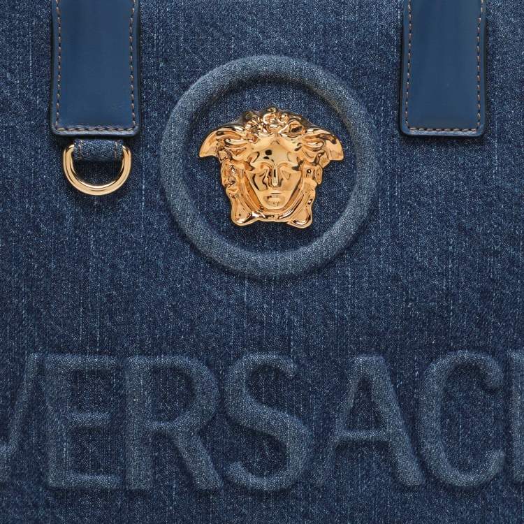 مملوكة مسبقًا Versace Blue Denim Small La Medusa Tote