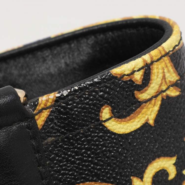 Pre Owned Versace Yellow/Black Barocco Print Coated Canvas Tote