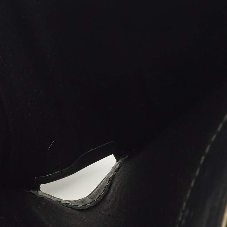 Pre Owned Versace Medusa Black Leather French Wallet