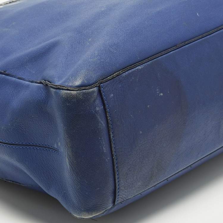 مملوكة مسبقًا Versace Blue Leather Weekender Bag