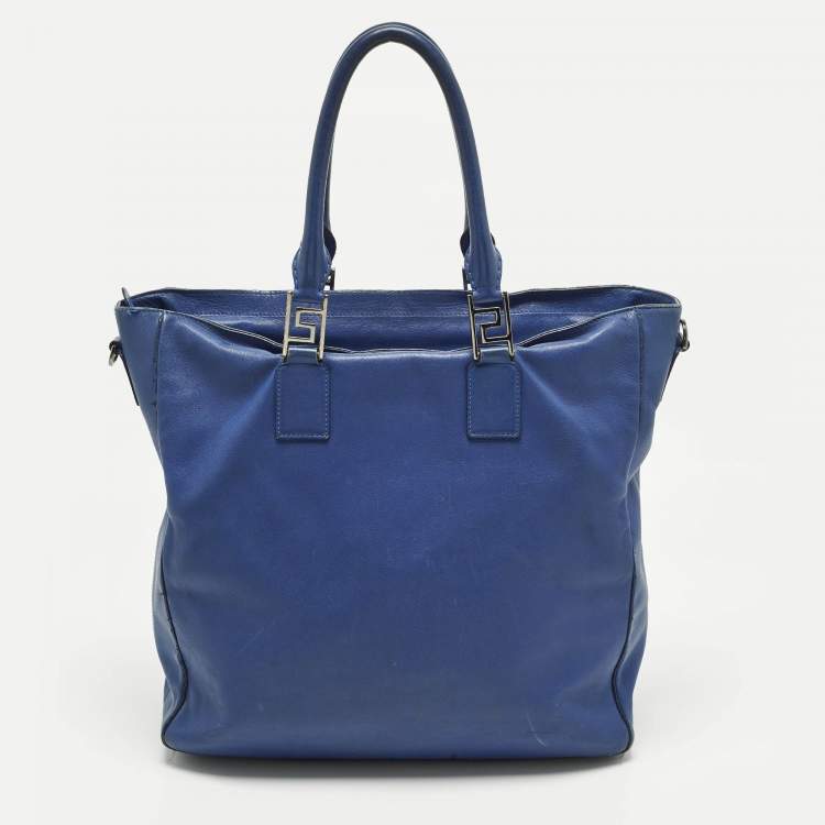 مملوكة مسبقًا Versace Blue Leather Weekender Bag