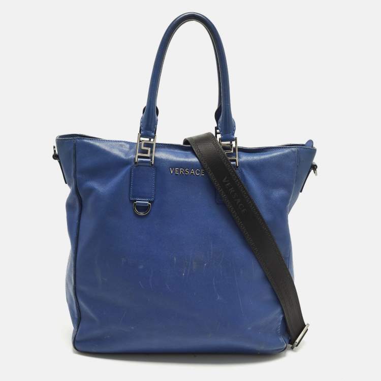 مملوكة مسبقًا Versace Blue Leather Weekender Bag