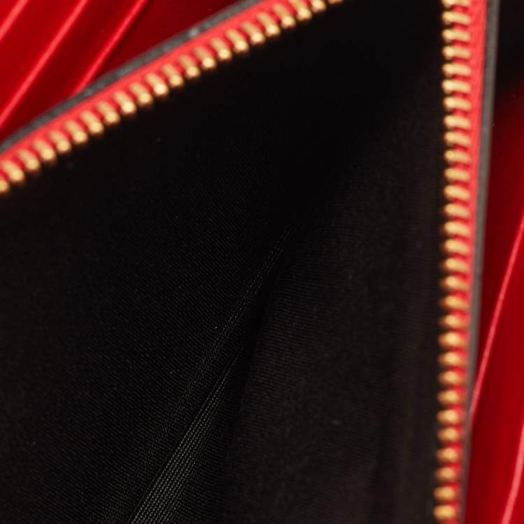 Pre Owned Versace Red/White Leather Logo Flap Continental Wallet