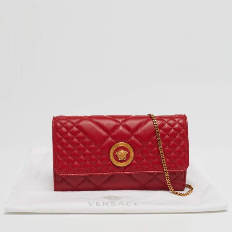 Pre Owned Versace Medusa La Medusa Red Quilted Leather Chain Clutch