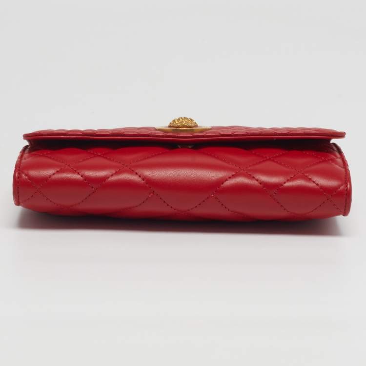 Pre Owned Versace Medusa La Medusa Red Quilted Leather Chain Clutch