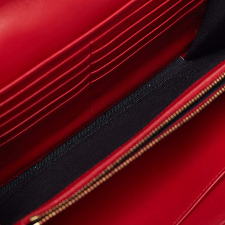 Pre Owned Versace Medusa La Medusa Red Quilted Leather Chain Clutch