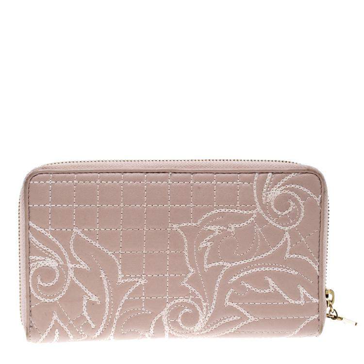 Pre Owned Versace Blush Pink Quilted Leather Vanitas Zip Around Wallet