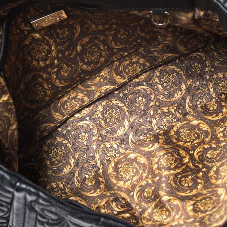 Pre Owned Versace Black Quilted Leather Calliope Vanitas Shoulder Bag