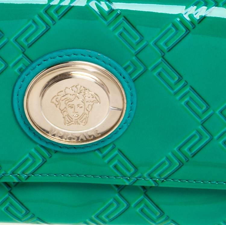 Pre Owned Versace Green Patent Leather Wallet On Chain