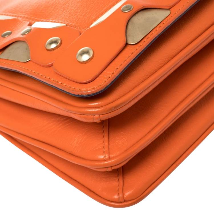 مملوكة مسبقًا Versace Orange Leather Studded Flap Shoulder Bag