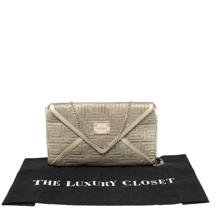 Pre Owned Versace Chain Gold Fabric Gianni Couture Envelope Chain Clutch