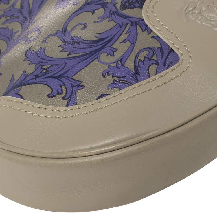 Pre Owned Versace Grey/Purple Majolica Print Leather Hobo 