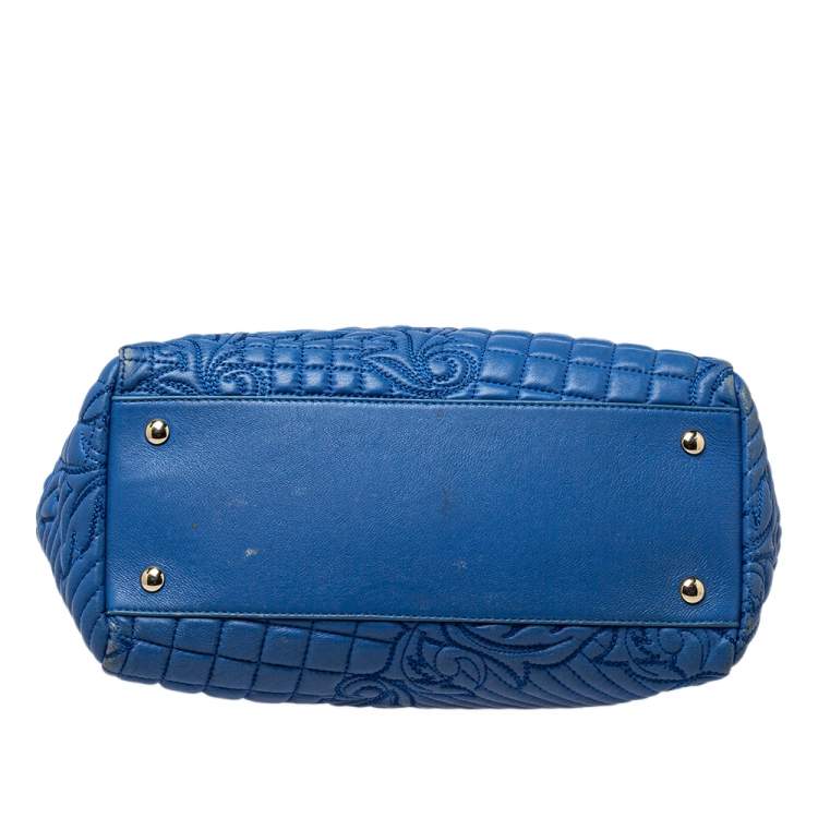 مملوكة مسبقًا Versace Blue Embossed Leather Talia Vanitas Shoulder Bag