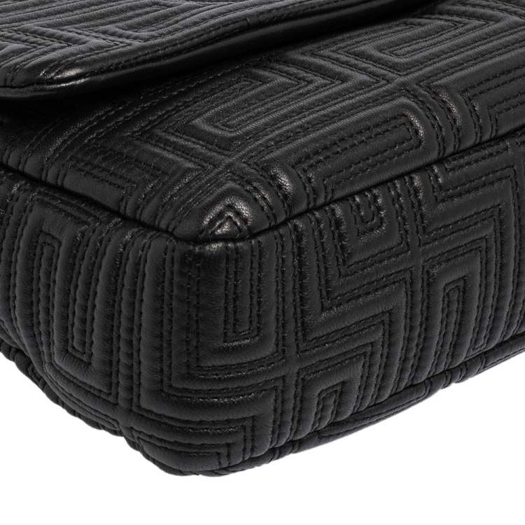 مملوكة مسبقًا Versace Black Leather Medusa Shoulder Bag