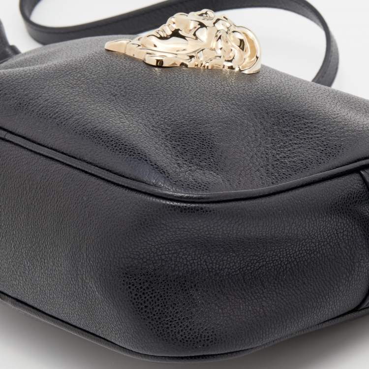 مملوكة مسبقًا Versace Black Leather Palazzo Medusa Camera Crossbody Bag