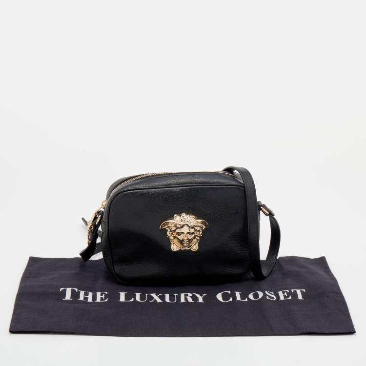 مملوكة مسبقًا Versace Black Leather Palazzo Medusa Camera Crossbody Bag