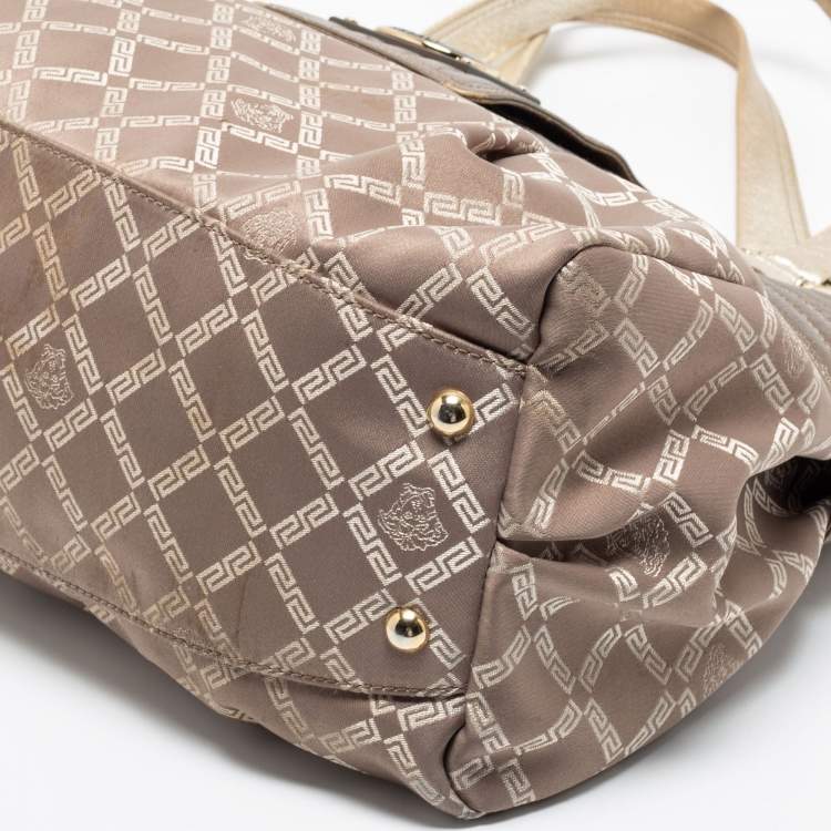 مملوكة مسبقًا Versace Grey/Silver Signature Canvas And Leather Satchel