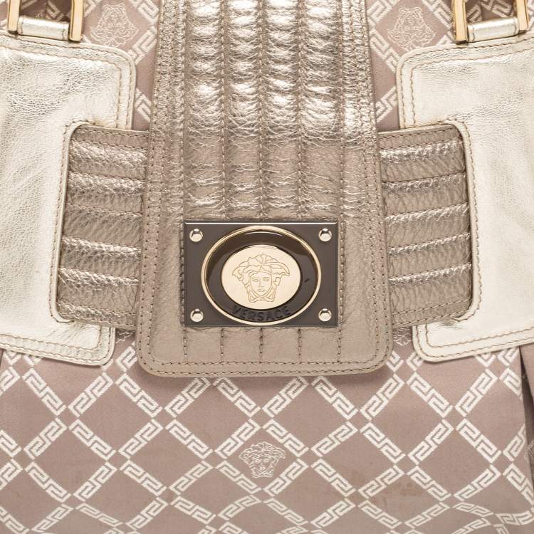 مملوكة مسبقًا Versace Grey/Silver Signature Canvas And Leather Satchel