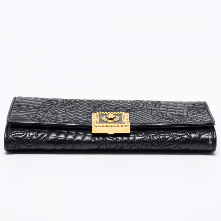 Pre Owned Versace Black Quilted Leather Medusa Chain Clutch