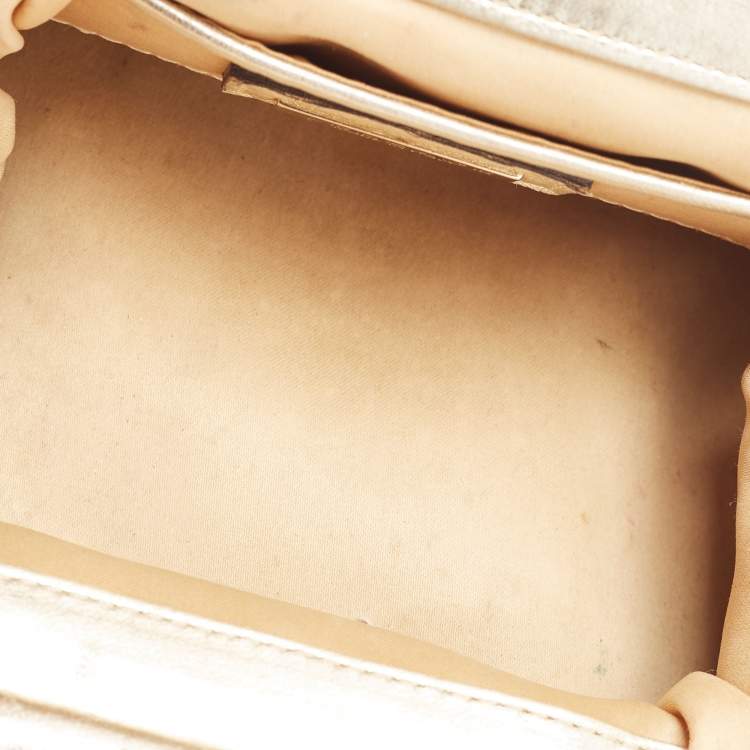 مملوكة مسبقًا Versace Gold Quilted Leather Mini Madonna Frame Satchel