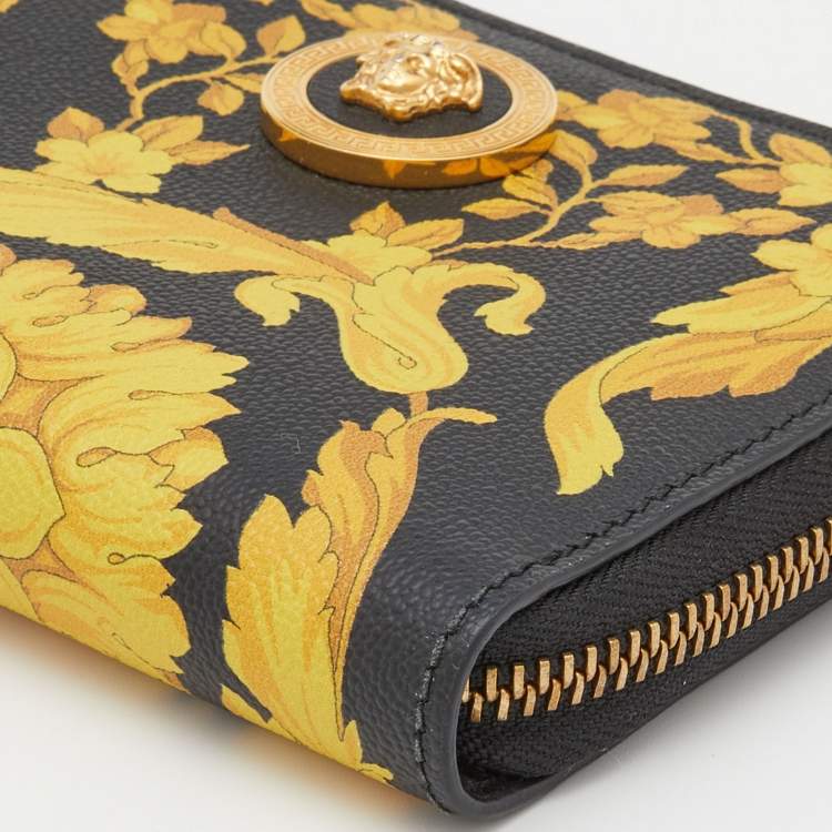 Pre Owned Versace Black/Yellow Baroque Print Coated Canvas Zip Around Wallet
