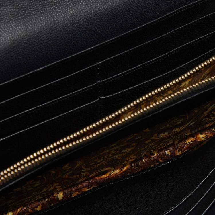 Pre Owned Versace Black Quilted Leather Flap Continental Wallet