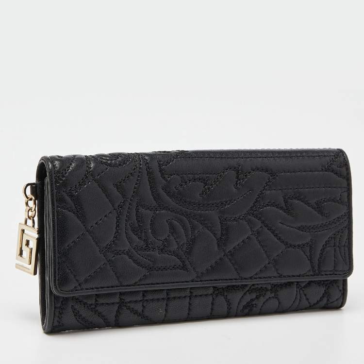 Pre Owned Versace Black Quilted Leather Flap Continental Wallet