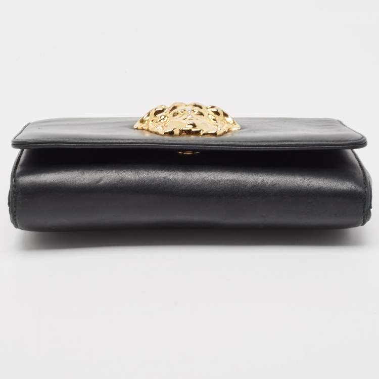 Pre Owned Versace Black Leather Medusa Chain Clutch