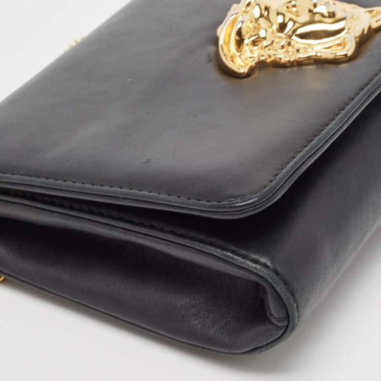 Pre Owned Versace Black Leather Medusa Chain Clutch