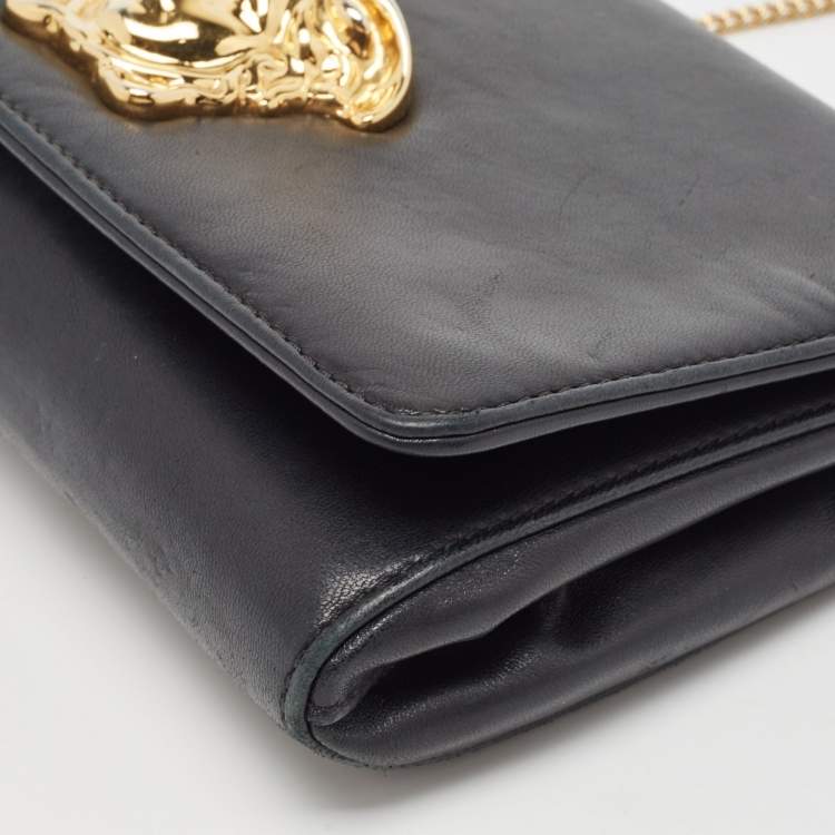 Pre Owned Versace Black Leather Medusa Chain Clutch