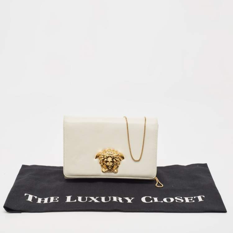 Pre Owned Versace Off White Leather Medusa Chain Clutch