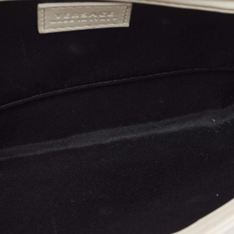 Pre Owned Versace Off White Leather Medusa Chain Clutch