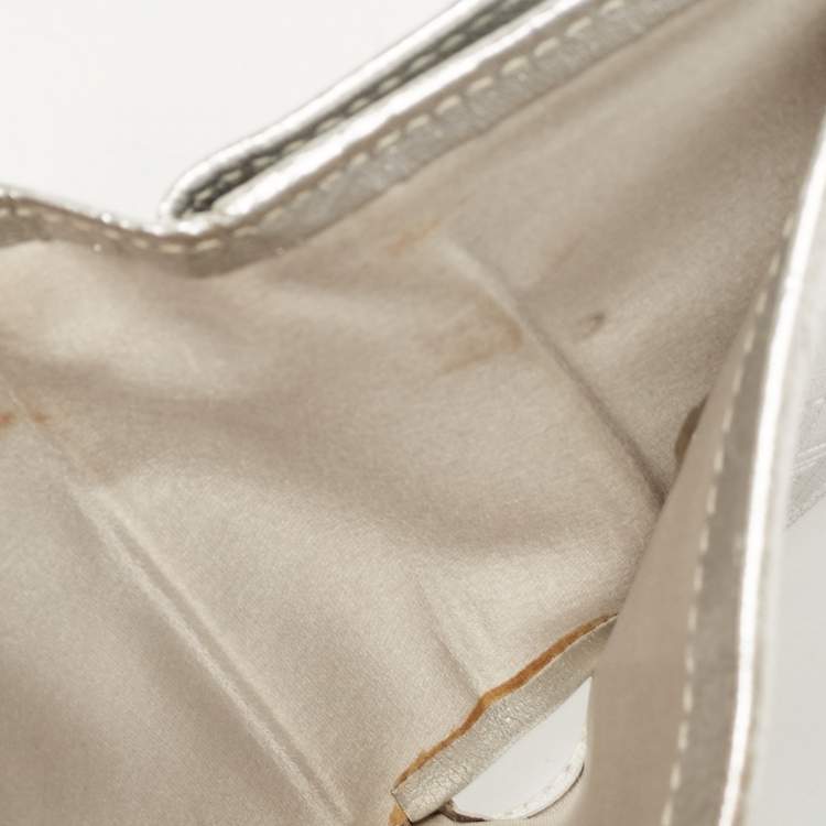 Pre Owned Versace Silver Embossed Leather V Charm Trifold Wallet