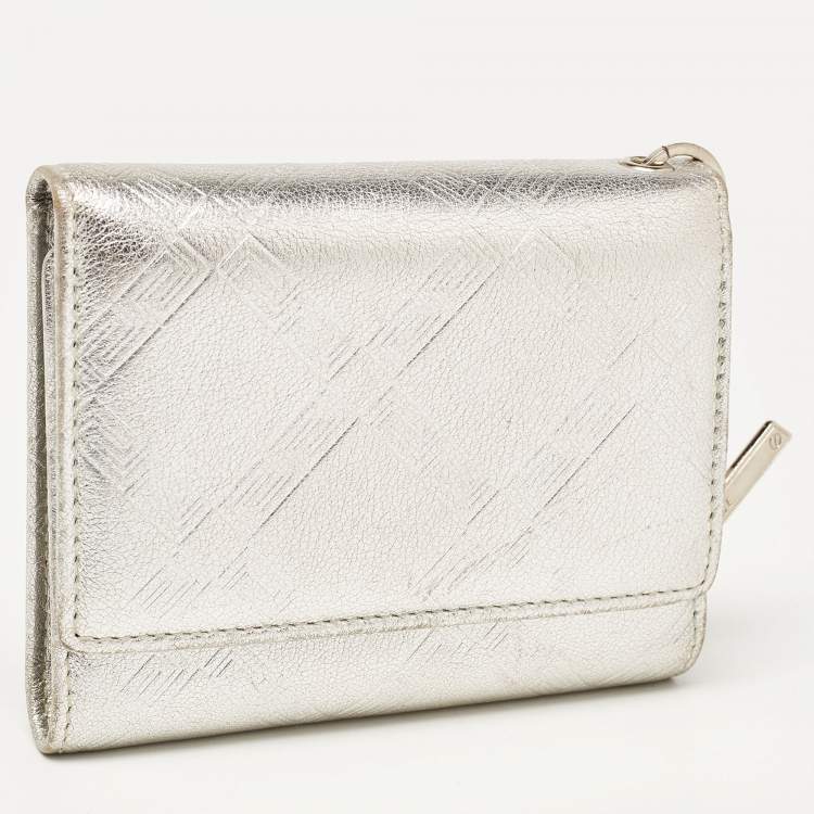 Pre Owned Versace Silver Embossed Leather V Charm Trifold Wallet
