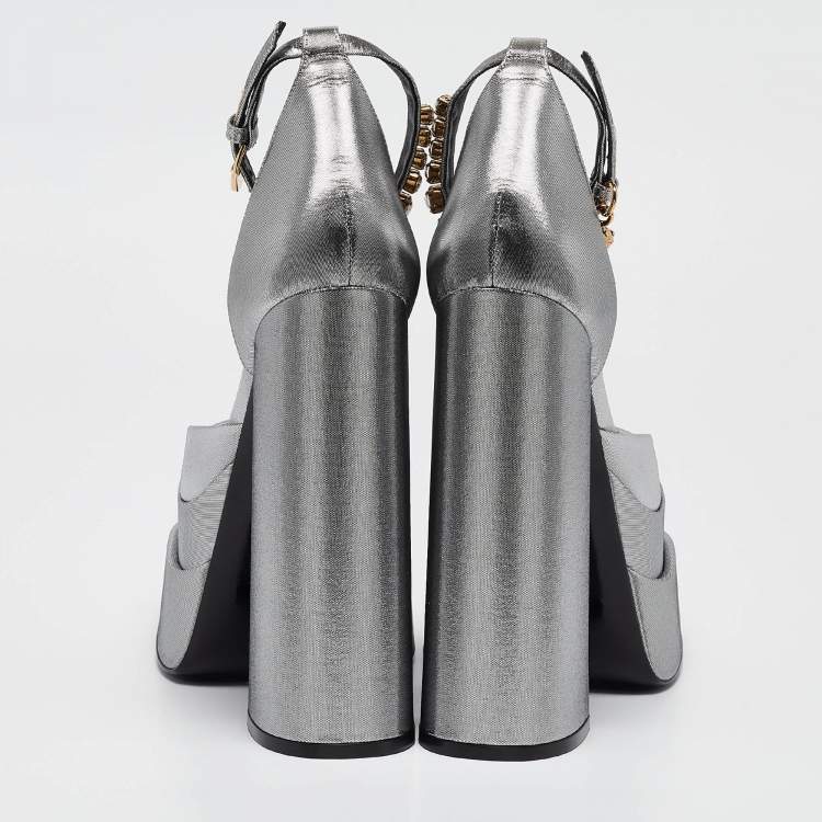 Pre Owned Versace Silver Lurex Fabric Medusa Aevitas Double Platform Pumps Size 37