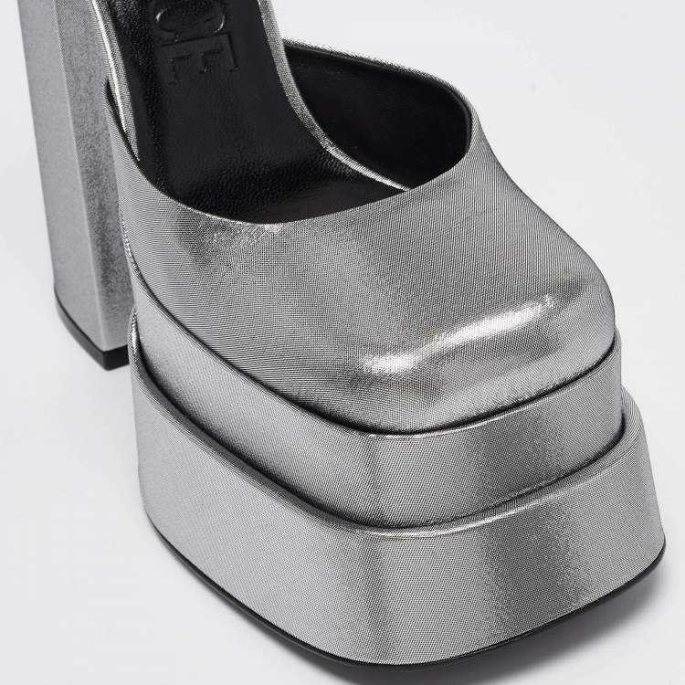 Pre Owned Versace Silver Lurex Fabric Medusa Aevitas Double Platform Pumps Size 37