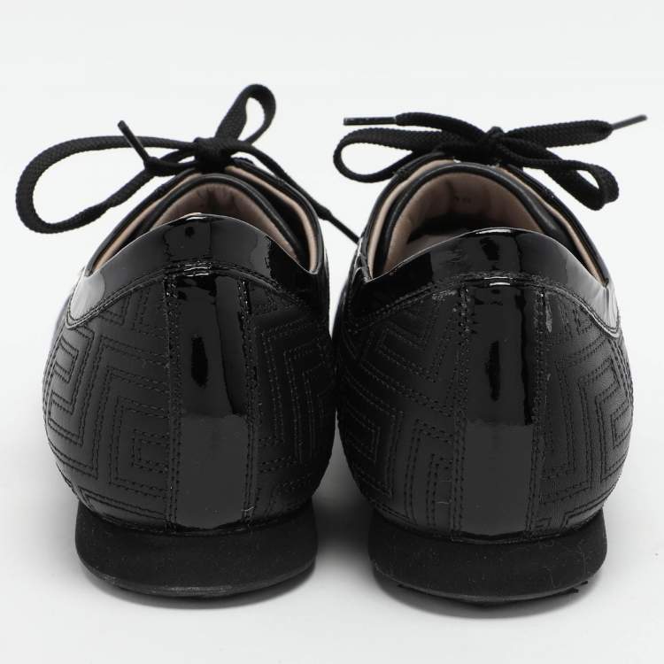 Pre Owned Versace Black Patent and Leather Low Top Sneakers Size 40