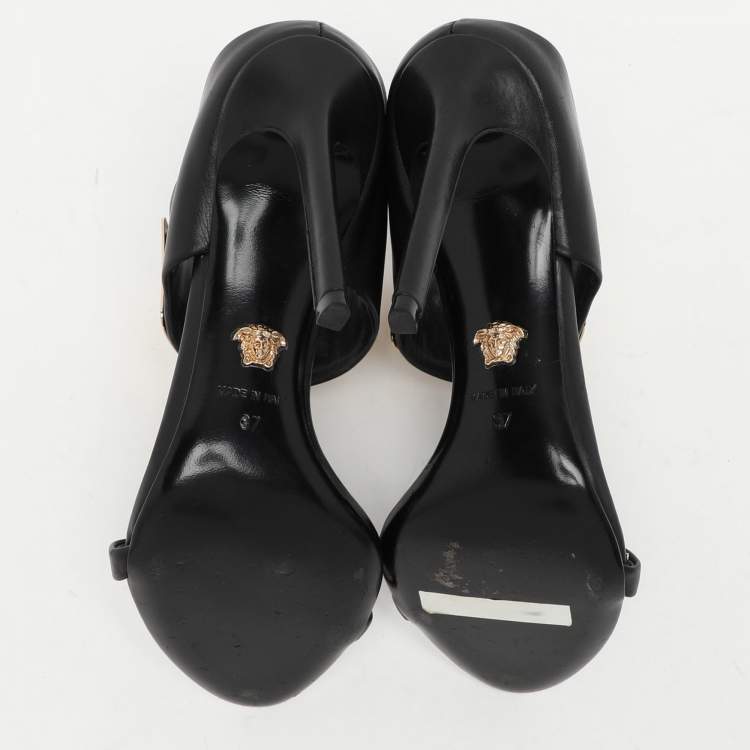 Pre Owned Versace Black/Gold Leather and Metal Medusa Slide Sandals Size 37