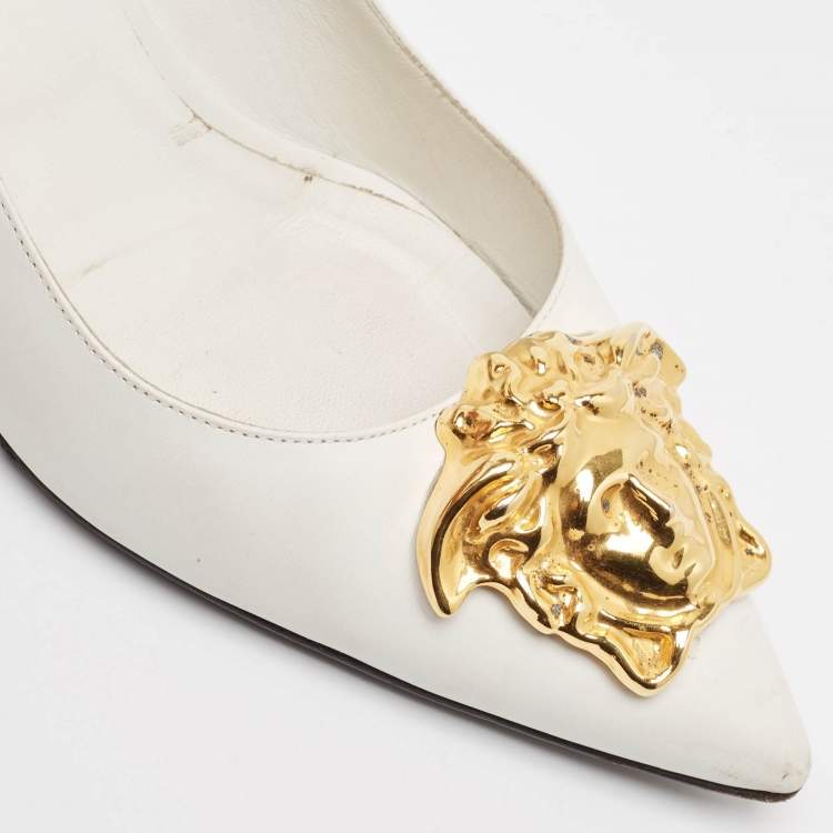 Pre Owned Versace White Leather Medusa Pumps Size 39