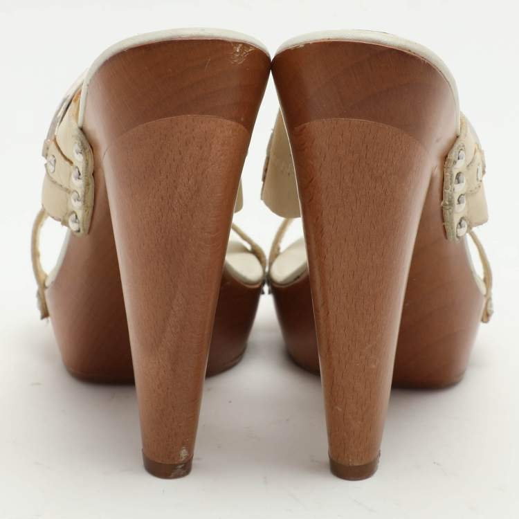 Pre Owned Versace Cream Leather Wooden Platform Slide Sandals Size 38
