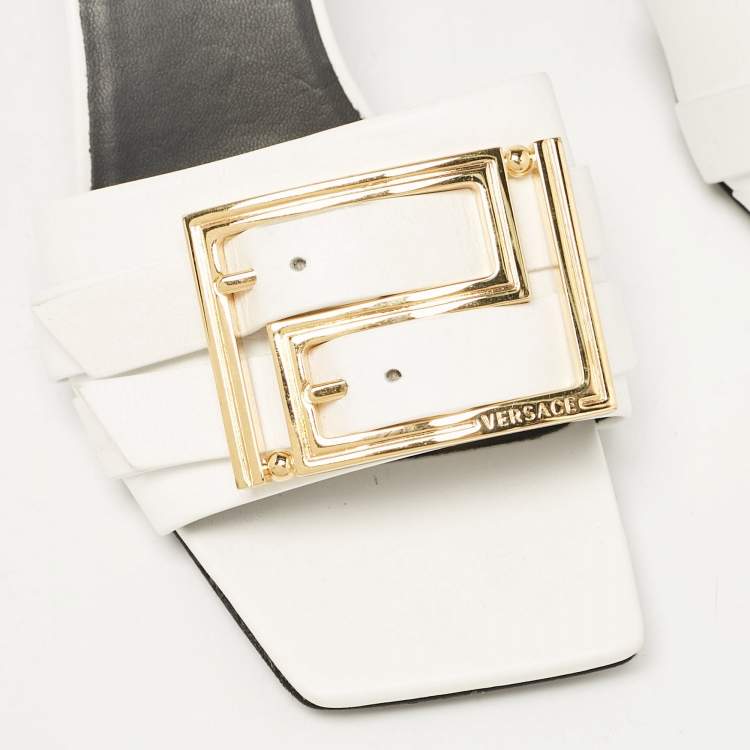 Pre Owned Versace White Leather Buckle Slide Sandals Size 36