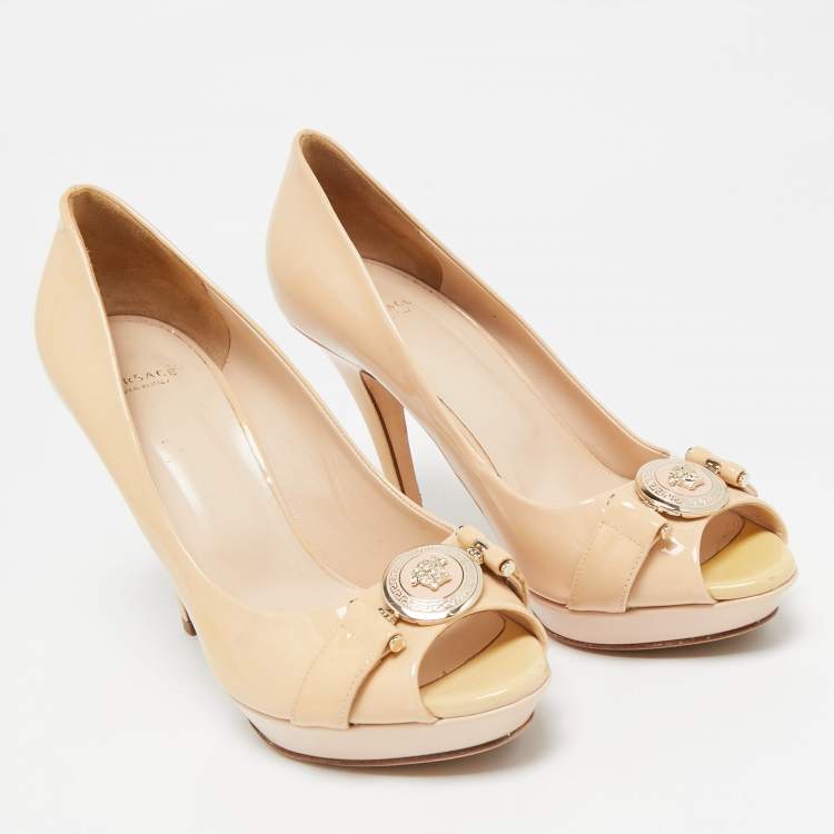 Pre Owned Versace Beige Patent Leather Medusa Peep Toe Pumps Size 38.5