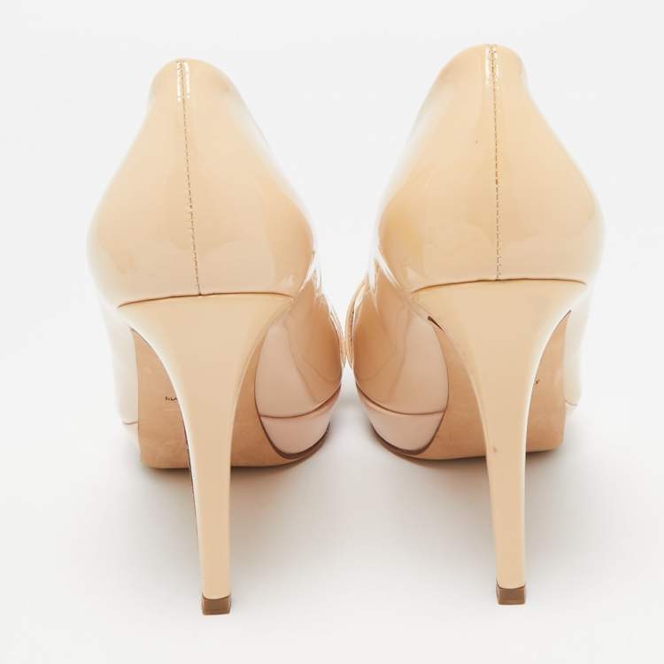 Pre Owned Versace Beige Patent Leather Medusa Peep Toe Pumps Size 38.5