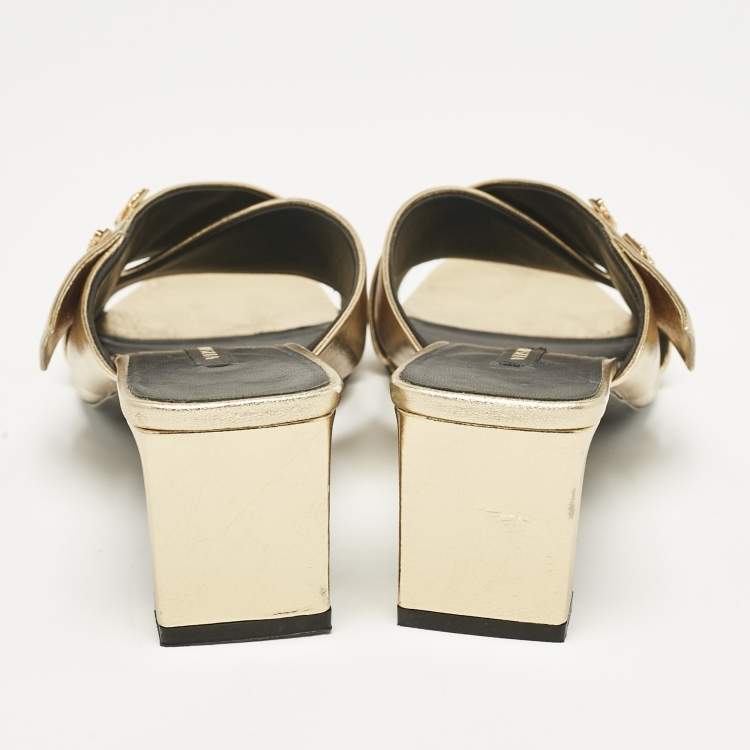 Pre Owned Versace Gold Leather Criss-Cross Slide Sandals Size 38.5